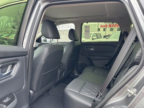 New 2026 Nissan Rogue Platinum w/ Platinum Premium Package image 15