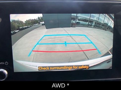 Used 2023 Toyota Highlander XLE image 17