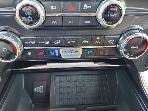 Used 2025 Ford F150 King Ranch w/ FX4 Off-Road Package AWD/4WD image 22