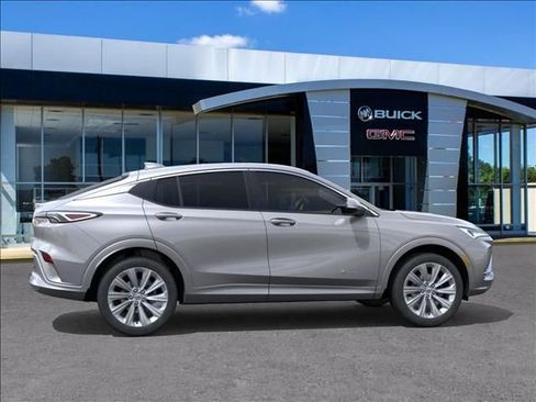 New 2026 Buick Envista Avenir image 5