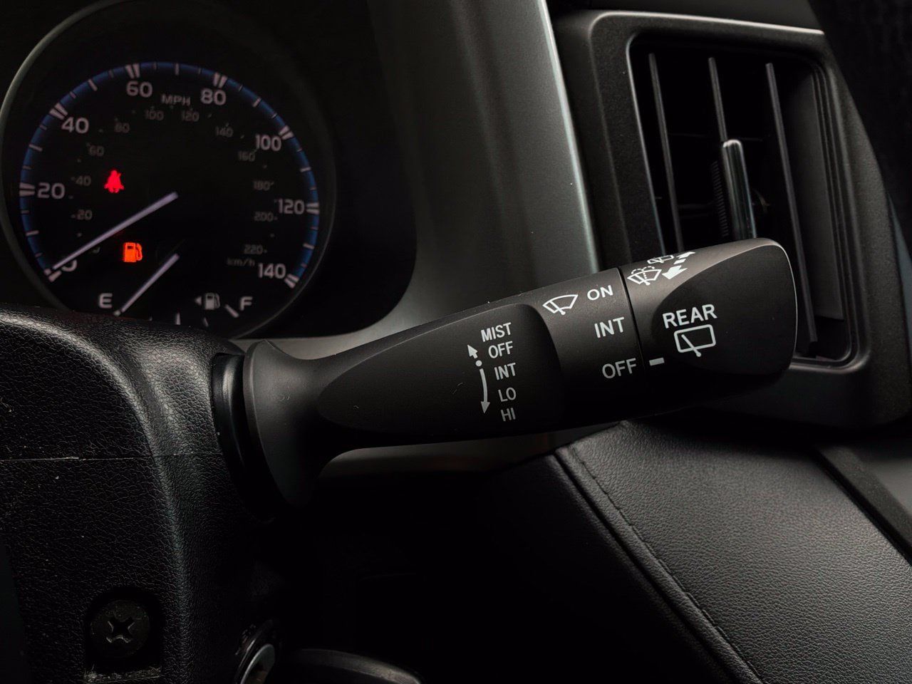 Used 2017 Toyota RAV4 LE FWD image 33