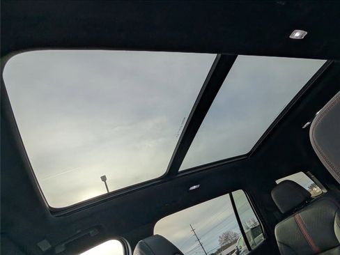 Used 2024 Chevrolet Traverse RS w/ LPO, Floor Liner Package image 21