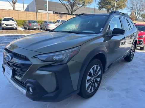 Used 2025 Subaru Outback Limited image 3