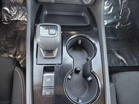 Used 2023 Nissan Rogue S image 10