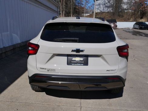 New 2026 Chevrolet Trax ACTIV w/ Sunroof Package image 6