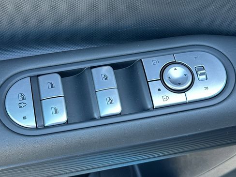 Used 2024 Hyundai Ioniq 5 SEL image 12