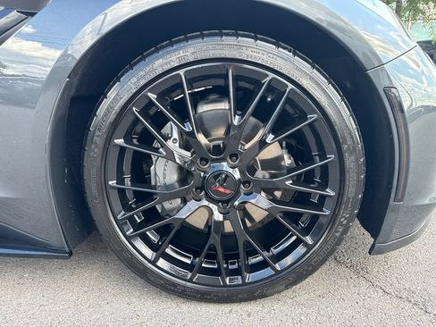 Used 2017 Chevrolet Corvette Stingray Convertible w/ 2LT Preferred Equipment Group RWD image 22