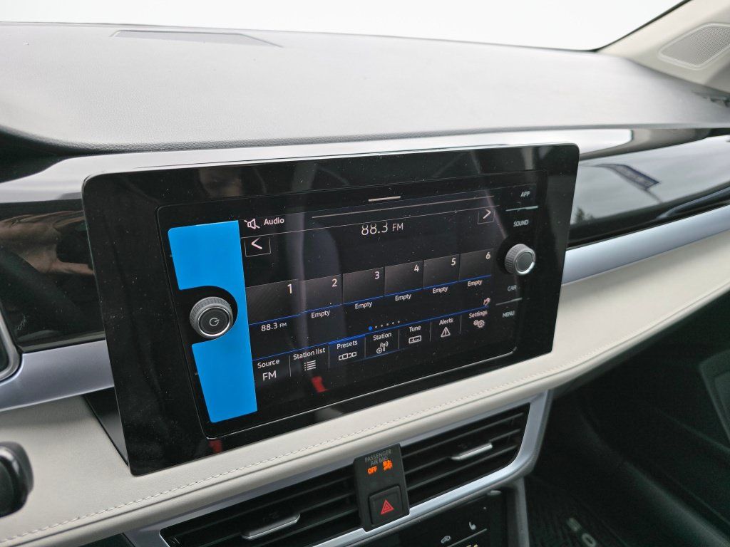 New 2026 Volkswagen Taos SE AWD/4WD image 30