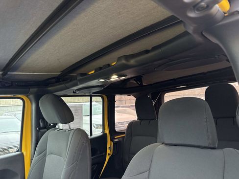 Used 2021 Jeep Wrangler Unlimited Sport image 22