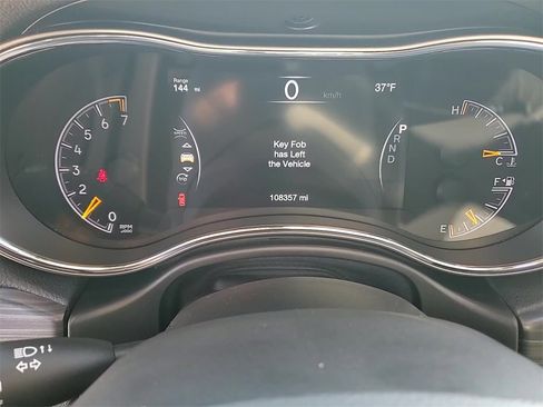 Used 2019 Jeep Grand Cherokee Laredo image 15