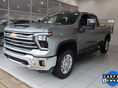 Used 2024 Chevrolet Silverado 2500 LTZ w/ LTZ Premium Package AWD/4WD image 10