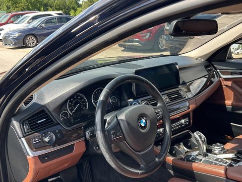 Used 2016 BMW 535i xDrive Sedan AWD/4WD image 3