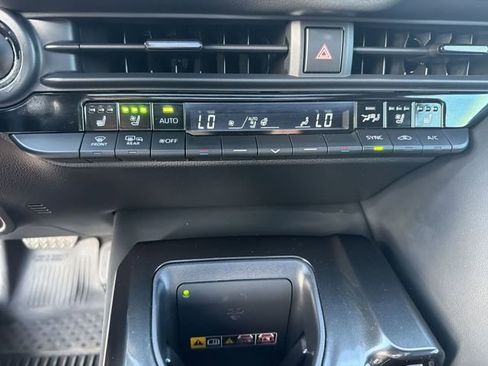Certified 2024 Toyota Crown Platinum AWD/4WD image 22