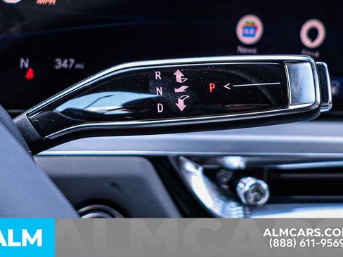 Used 2025 Cadillac Lyriq Luxury image 30