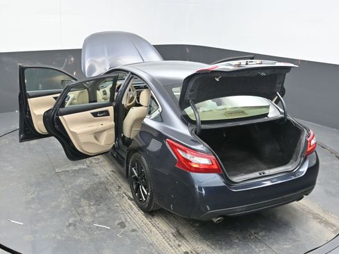 Used 2018 Nissan Altima 2.5 SV image 42