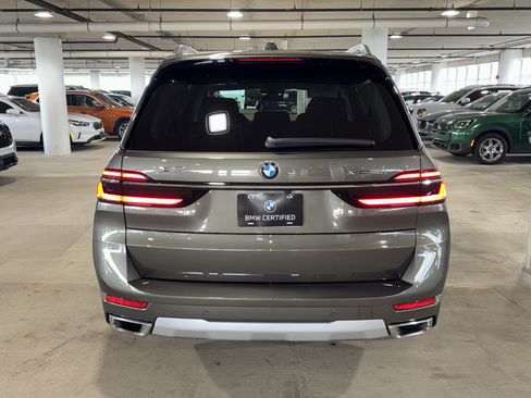 Used 2026 BMW X7 xDrive40i AWD/4WD image 7