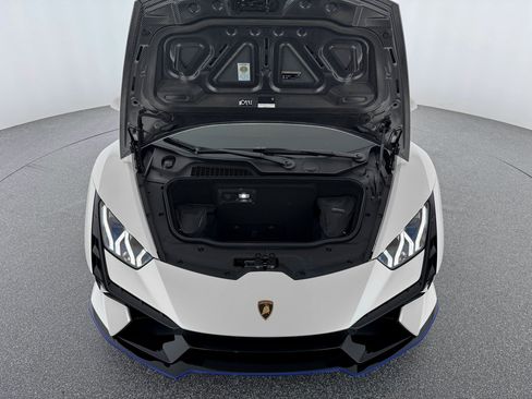 Used 2023 Lamborghini Huracan Tecnica RWD image 37