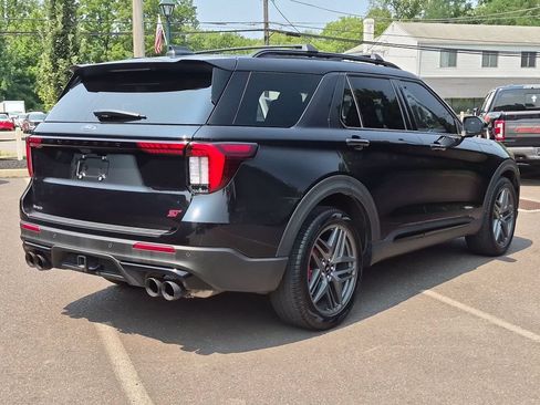 Certified 2025 Ford Explorer ST AWD/4WD image 14