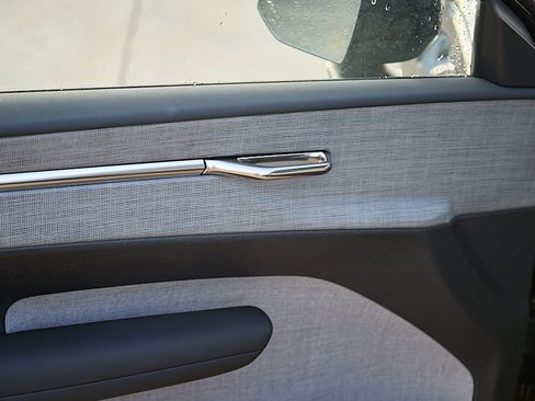 New 2025 Volvo EX30 Ultra w/ Protection Package Premier image 10