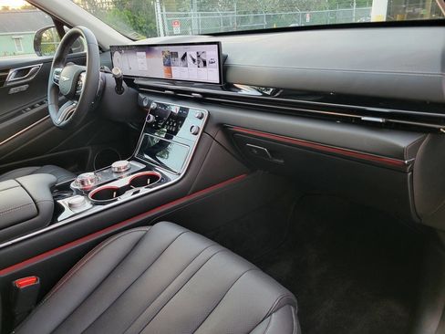 Used 2026 Genesis GV80 2.5T AWD/4WD image 13