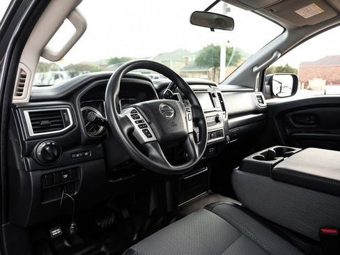 Used 2019 Nissan Titan S w/ S Utility Package image 2