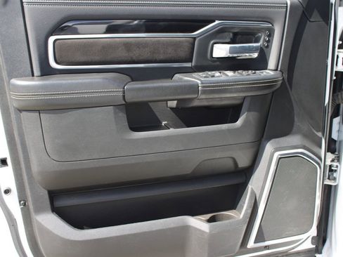Used 2020 RAM 2500 Laramie image 33