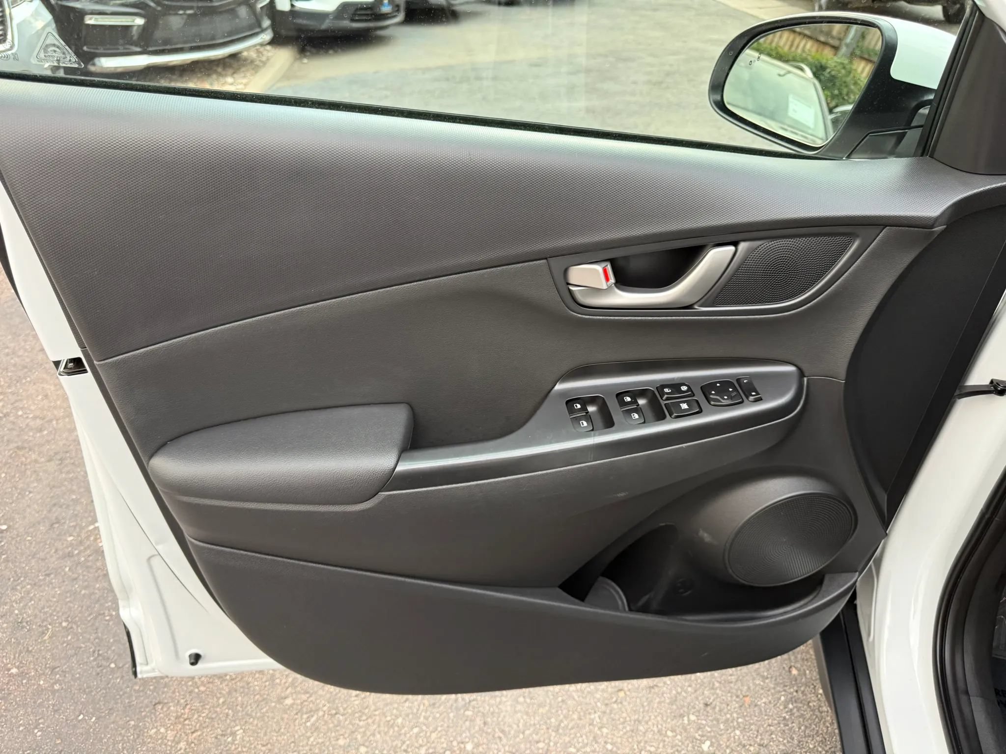 Used 2018 Hyundai Kona Limited AWD/4WD image 33