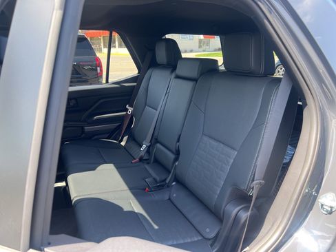 Used 2025 Toyota 4Runner TRD Off-Road Premium w/ Tow Technology Package image 59