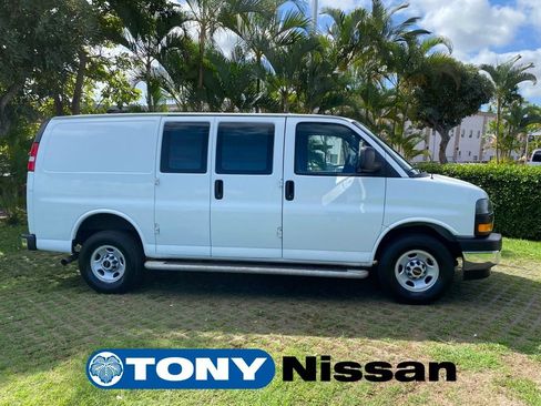 Used 2023 GMC Savana 2500 w/ Driver Convenience Package image 25