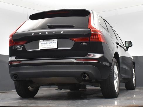 Used 2021 Volvo XC60 T5 Momentum image 22