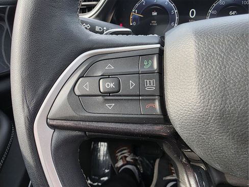 Used 2022 Jeep Grand Cherokee Altitude image 13