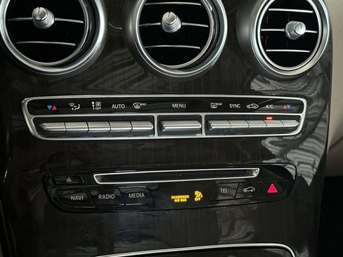 Used 2019 Mercedes-Benz GLC 300 image 23