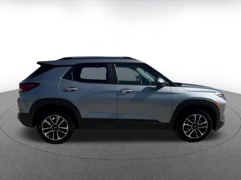 Used 2025 Chevrolet TrailBlazer LT image 16