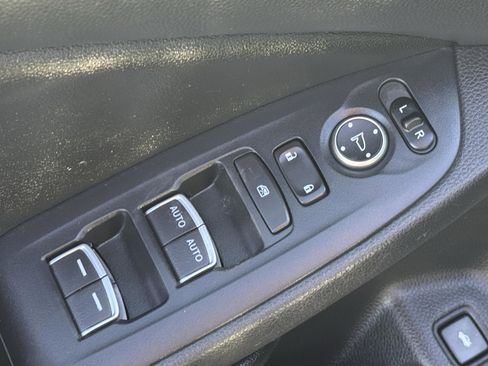 Used 2020 Honda Accord LX image 5