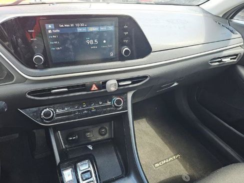 Used 2022 Hyundai Sonata SE FWD image 10