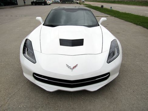 Used 2016 Chevrolet Corvette Stingray Coupe w/ 2LT Preferred Equipment Group RWD image 2