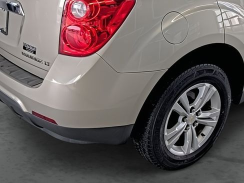 Used 2015 Chevrolet Equinox LT w/ Driver Convenience Package image 12