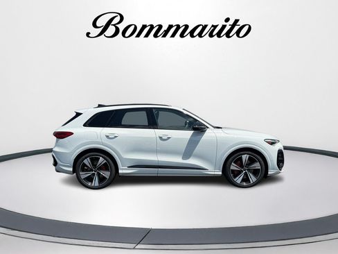 New 2026 Audi SQ5 Premium Plus AWD/4WD image 2