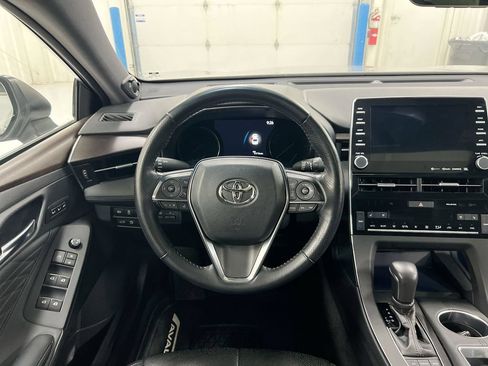 Used 2021 Toyota Avalon Limited w/ Advanced Safety Package FWD image 11