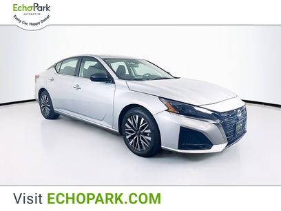 Used 2024 Nissan Altima 2.5 SV