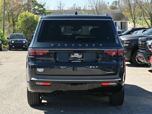 Used 2024 Jeep Wagoneer Series II w/ Convenience Group I image 16