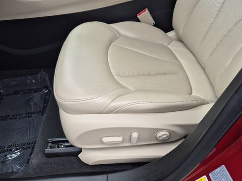 Used 2020 Buick Envision Essence FWD image 22