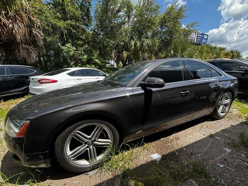 Used 2011 Audi A8 4.2 AWD/4WD image 2