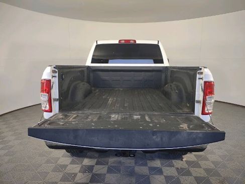 Used 2022 RAM 2500 Tradesman w/ Chrome Appearance Group AWD/4WD image 8
