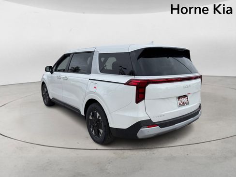 New 2026 Kia Carnival LXS FWD image 5