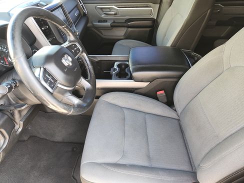 Used 2019 RAM 1500 Big Horn AWD/4WD image 14