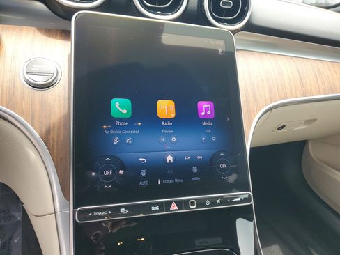 Used 2025 Mercedes-Benz C 300 Sedan image 23