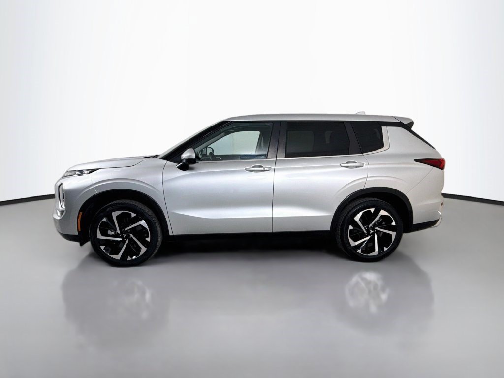 Used 2024 Mitsubishi Outlander SE FWD image 6