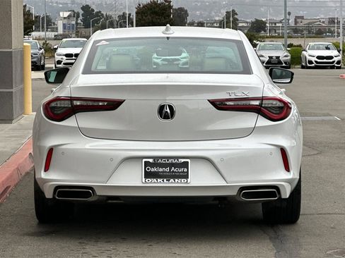 Certified 2025 Acura TLX w/ Technology Package image 6