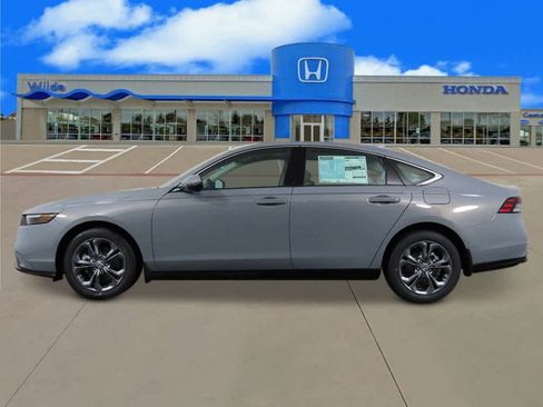 New 2026 Honda Accord EX-L image 2